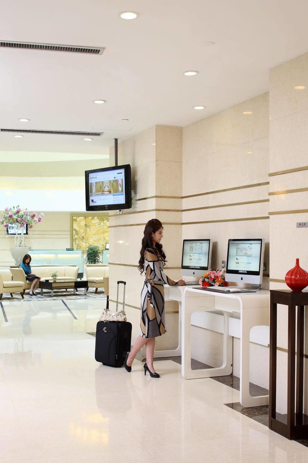 Ariva Beijing West Hotel Exterior foto